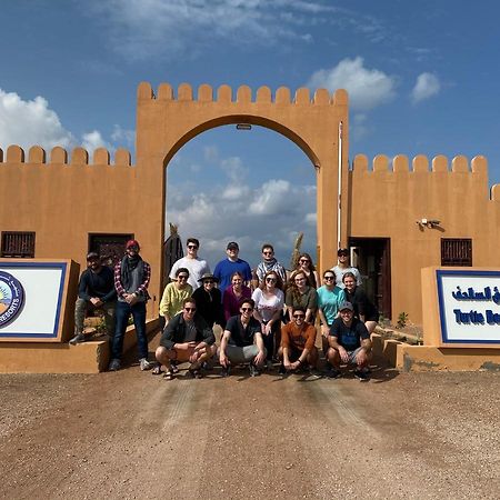 Turtle Beach Resort Ras al Hadd Exteriör bild