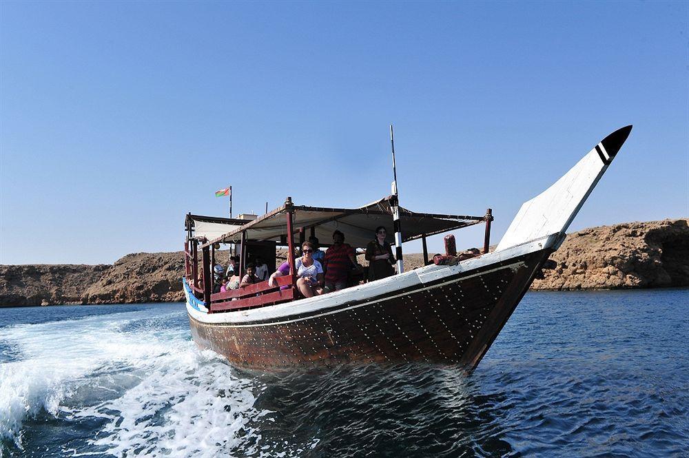 Turtle Beach Resort Ras al Hadd Exteriör bild