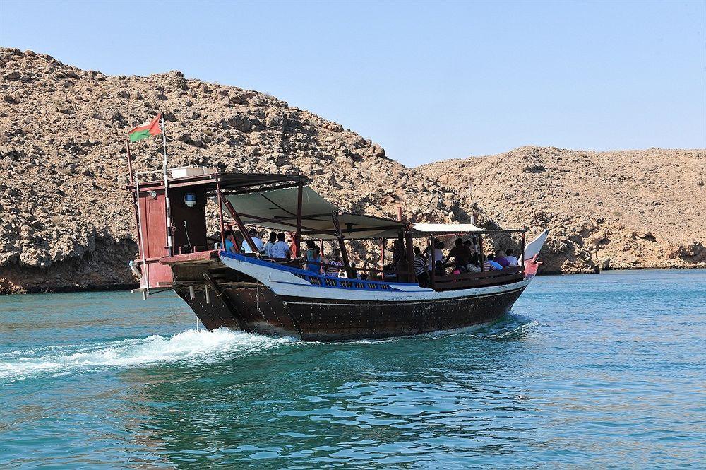Turtle Beach Resort Ras al Hadd Exteriör bild