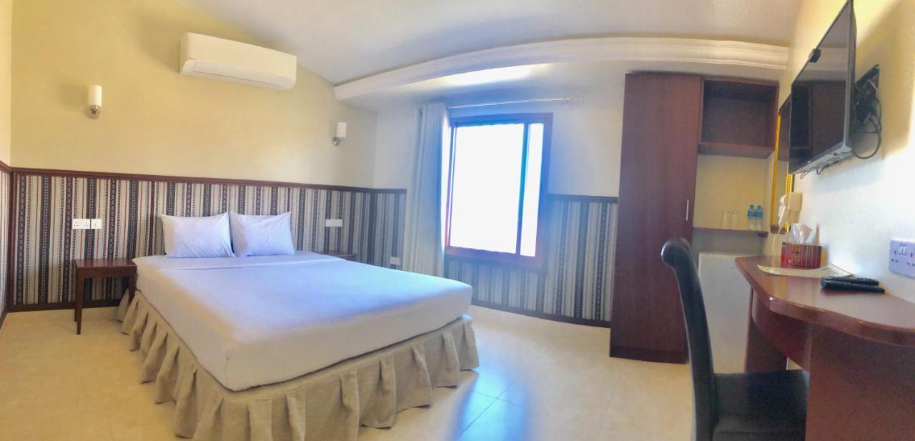 Turtle Beach Resort Ras al Hadd Exteriör bild