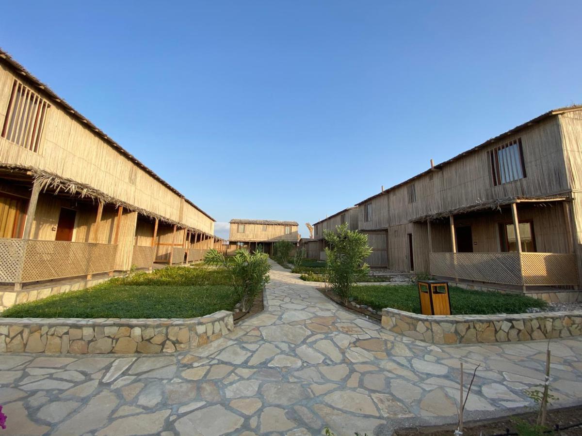 Turtle Beach Resort Ras al Hadd Exteriör bild