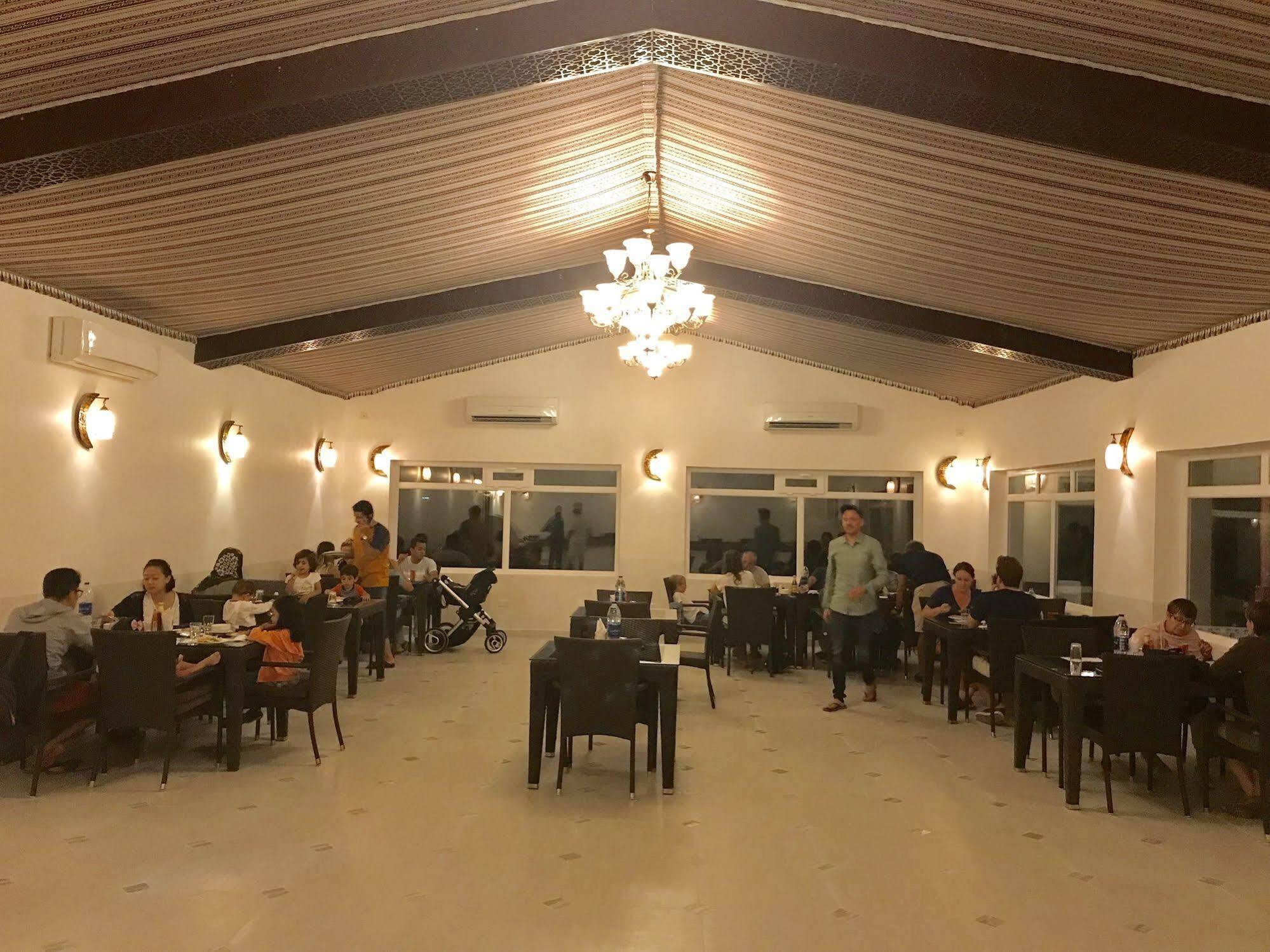 Turtle Beach Resort Ras al Hadd Exteriör bild